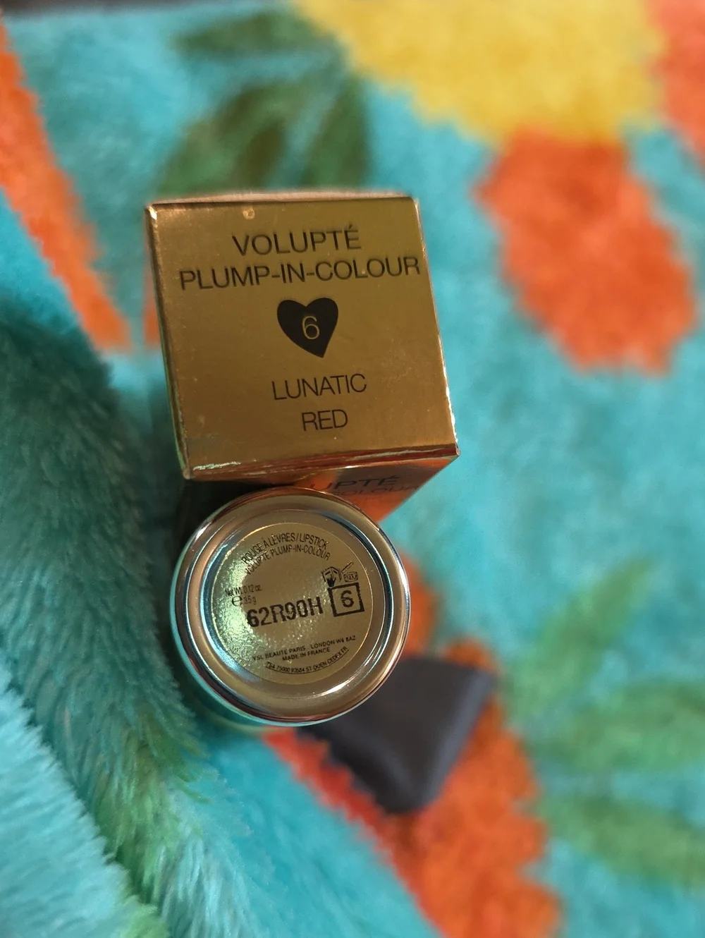 Yves Saint Laurent YSL Volupté Plump-in-Colour Black Balm Heart 6 Lunatic Red